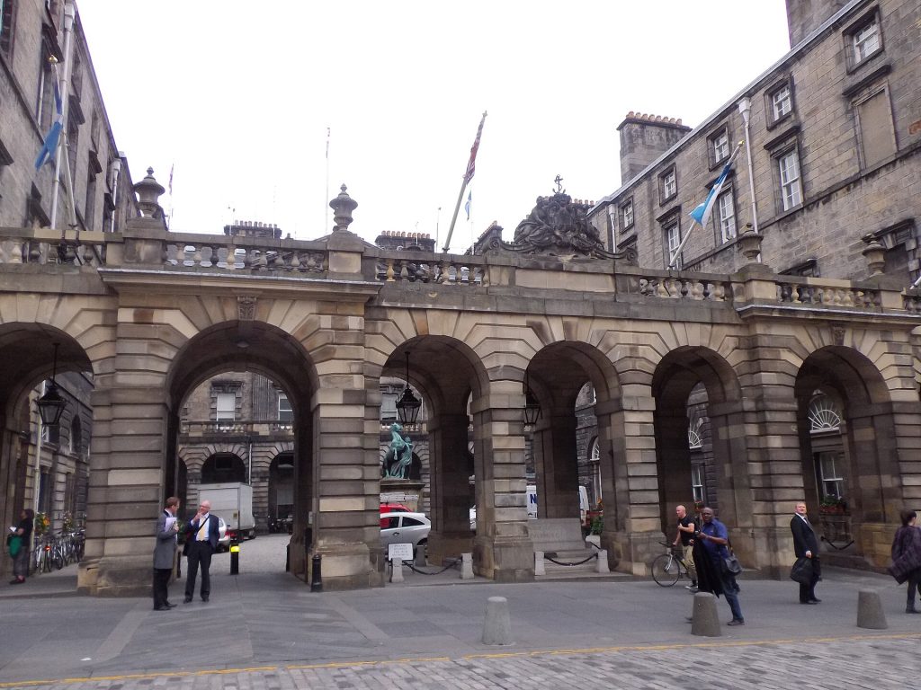 marykingsclose-7